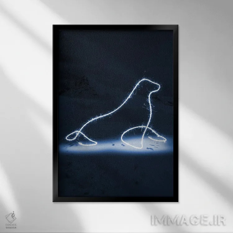 تابلو مینیمال فک دریایی اثر گب فرناندو - نمای قابدار مشکی