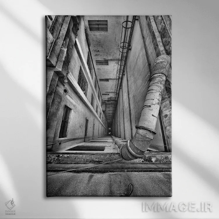 تابلو دکوراتیو راه دراز به پایین اثر گلاوکو منهالی - نمای روبهرو روی دیوار