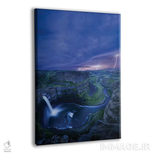 تابلو دکوراتیو Washington State. Palouse Falls at dusk with an approaching li… اثر گری لوهم - نمای پرسپکتیو محصول