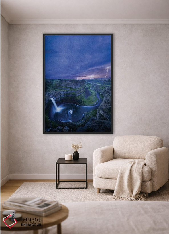 تابلو دکوراتیو Washington State. Palouse Falls at dusk with an approaching li… اثر گری لوهم - D1B