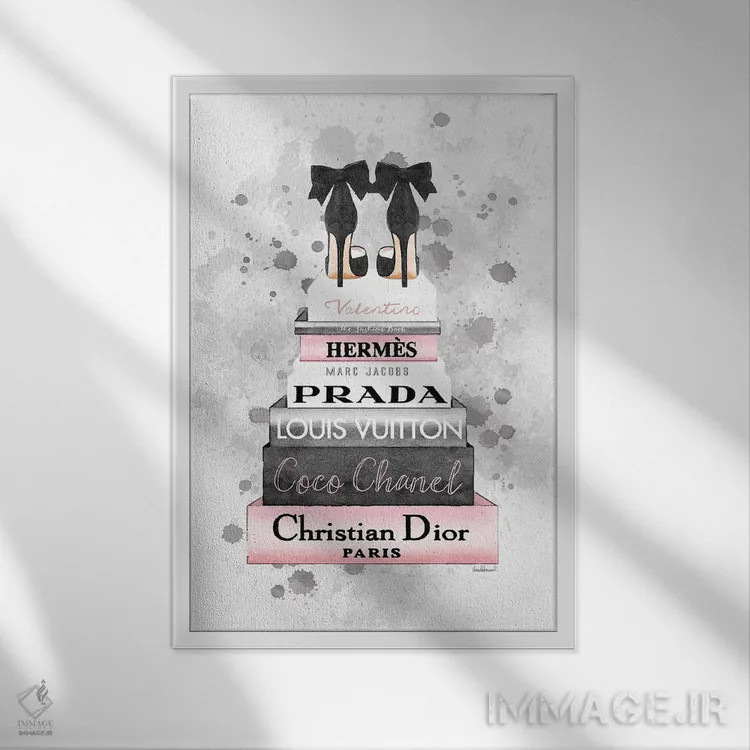 تابلو دکوراتیو دسته کتاب آبرنگی خاکستری و صورتی با پاشش رنگ اثر آماندا گرینوود - نمای قابدار سفید