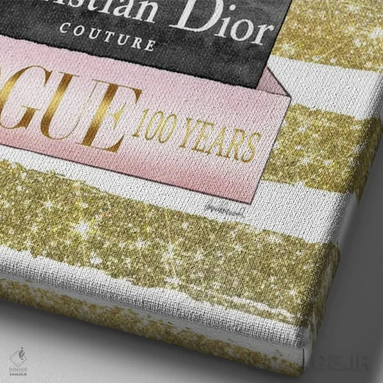 تابلو دکوراتیو Glitter Stripe,دسته کتاب بلند صورتی و طلایی با کفش های پ… اثر آماندا گرینوود - نمای نزدیک بافت بوم