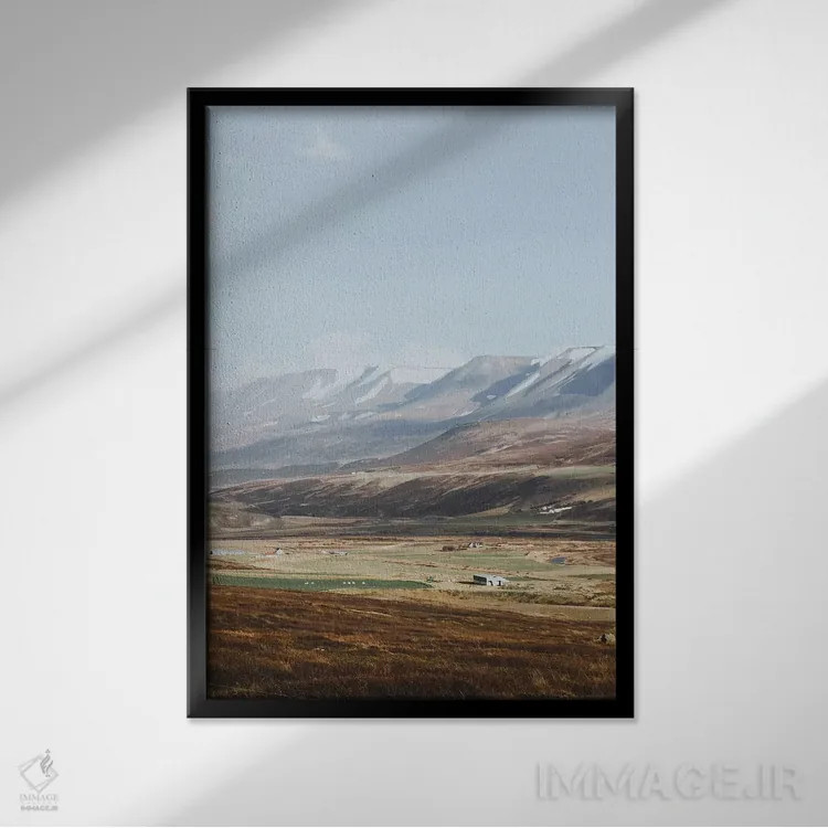تابلو دکوراتیو ایسلند روستایی II اثر لوک آنتونی گرم - نمای قابدار مشکی