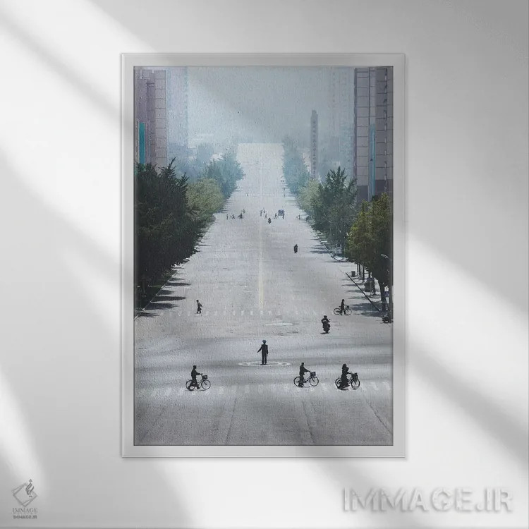 تابلو دکوراتیو کائه سونگ، کره شمالی اثر لوک آنتونی گرم - نمای قابدار سفید