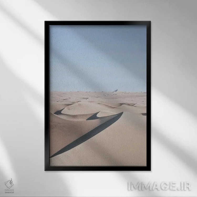 تابلو دکوراتیو هواکچینا، پرو اثر لوک آنتونی گرم - نمای قابدار مشکی