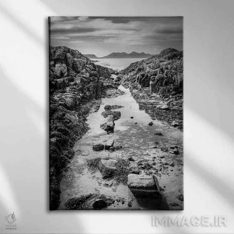 تابلو دکوراتیو جزیره رام اسکاتلند اثر استیفن هاجتس - نمای روبهرو روی دیوار