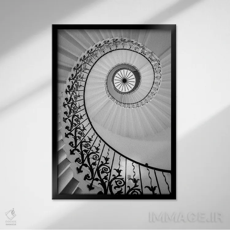 تابلو دکوراتیو راه پله لاله ملکه در لندن اثر استیفن هاجتس - نمای قابدار مشکی