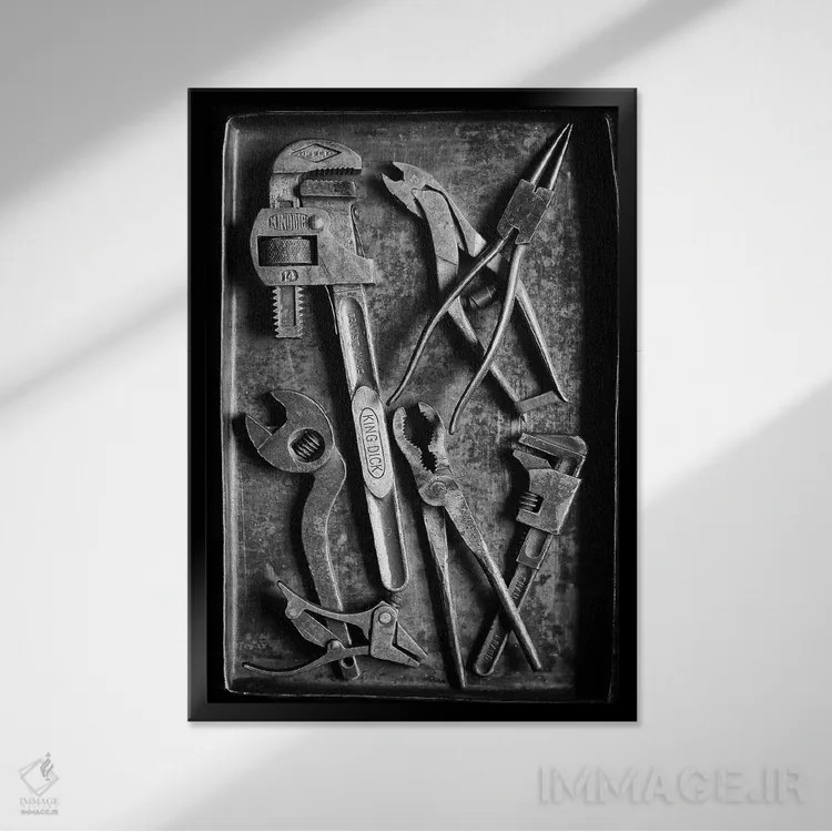 تابلو دکوراتیو مجموعه ای از ابزارآلات قدیمی اثر استیفن هاجتس - نمای قابدار مشکی