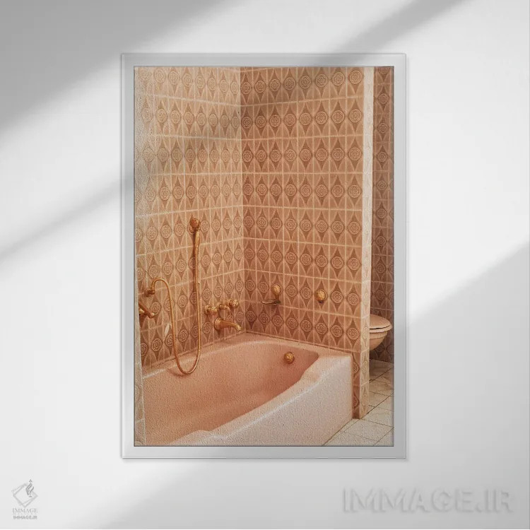 تابلو دکوراتیو وان صورتی و طلایی اثر سباستین هیلگتاگ - نمای قابدار سفید