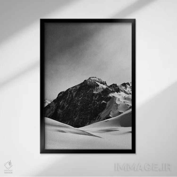 تابلو دکوراتیو کوهستان ها ۳ اثر سباستین هیلگتاگ - نمای قابدار مشکی