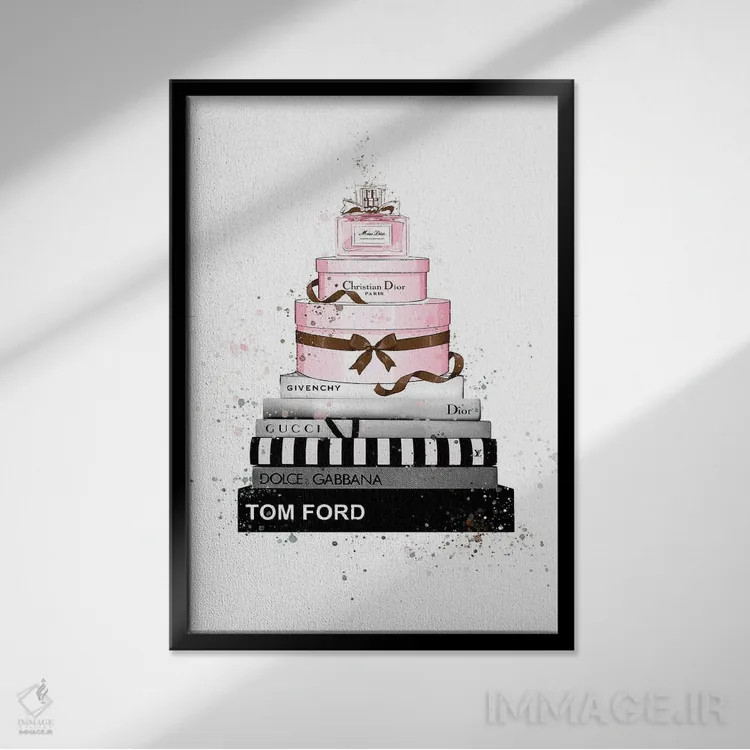 تابلو دکوراتیو کتاب ها، جعبه و عطر اثر هدر گری - نمای قابدار مشکی