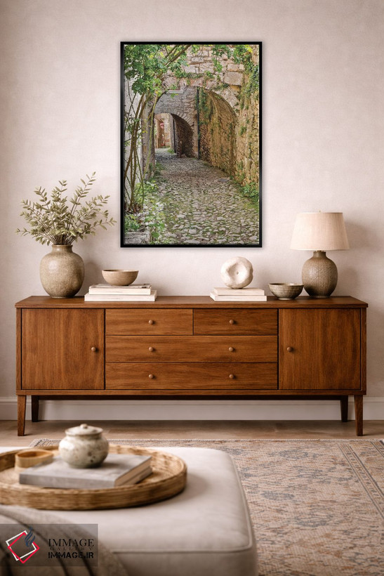 تابلو دکوراتیو Saint-Cirq Lapopie. Tunneled walkway,فرانسه، سنت سیرک لاپوپی… اثر هولیس لونی - D4B