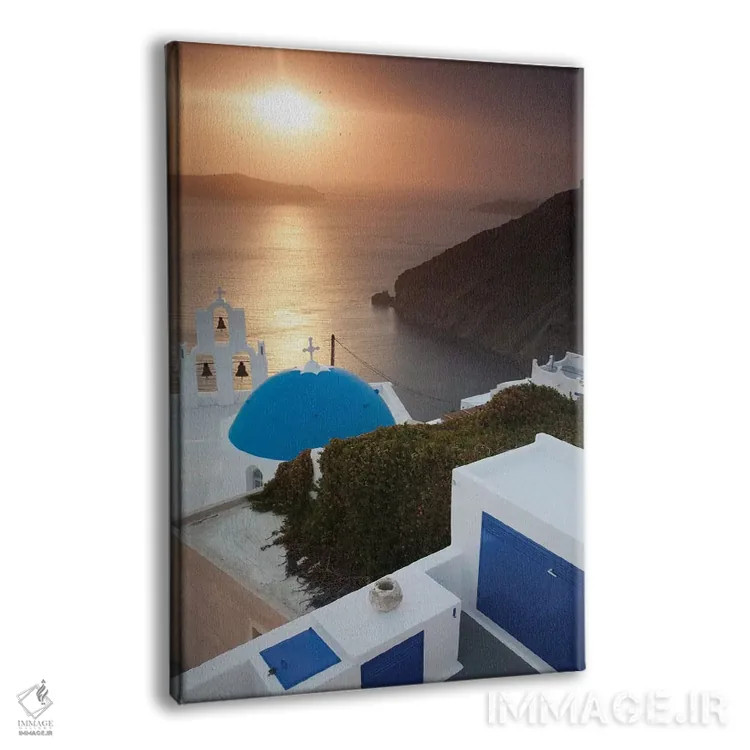تابلو دکوراتیو Santorini. Blue dome and bell tower at sunset,یونان، سانتوری… اثر هولیس لونی - نمای پرسپکتیو محصول