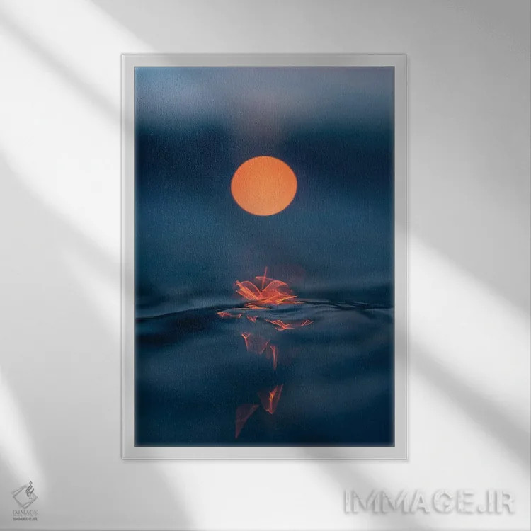تابلو مینیمال آب درخشان اثر هانا پریویت - نمای قابدار سفید