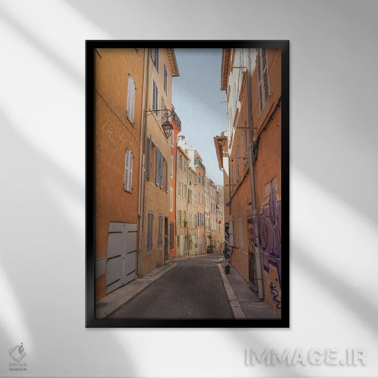 تابلو دکوراتیو Marseille,محله لو پانیه، مارسی اثر هنریکه شنک - نمای قابدار مشکی