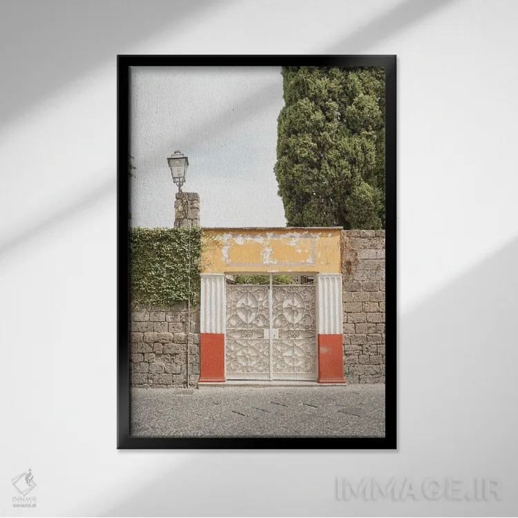 تابلو دکوراتیو دروازه رنگارنگ در سورنتو اثر هنریکه شنک - نمای قابدار مشکی