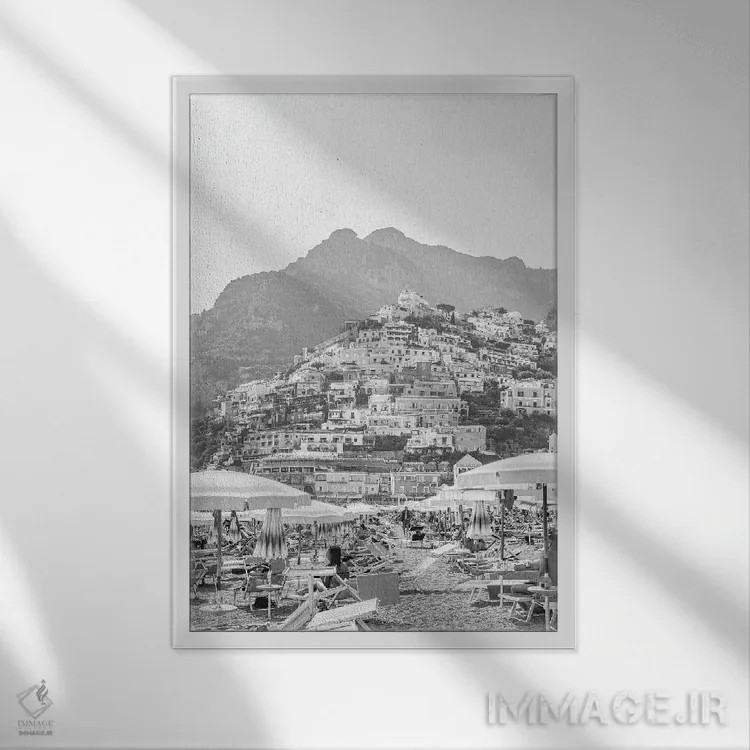 تابلو دکوراتیو روز ساحلی پوزیتانو اثر هنریکه شنک - نمای قابدار سفید