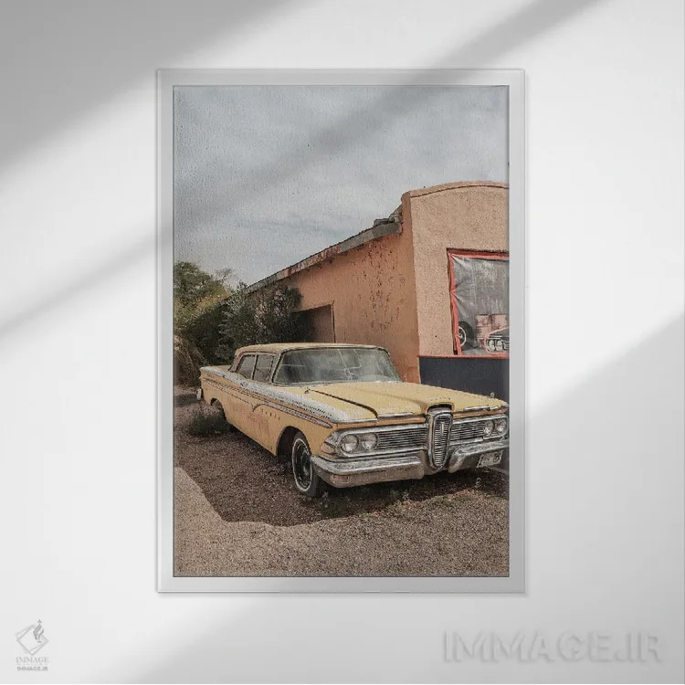 تابلو دکوراتیو ماشین زرد در جاده ۶۶ اثر هنریکه شنک - نمای قابدار سفید