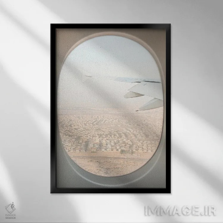 تابلو دکوراتیو نمای هوایی پاستلی اثر هنریکه شنک - نمای قابدار مشکی