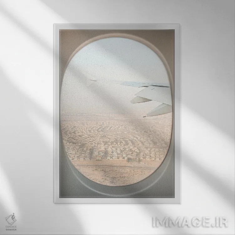 تابلو دکوراتیو نمای هوایی پاستلی اثر هنریکه شنک - نمای قابدار سفید