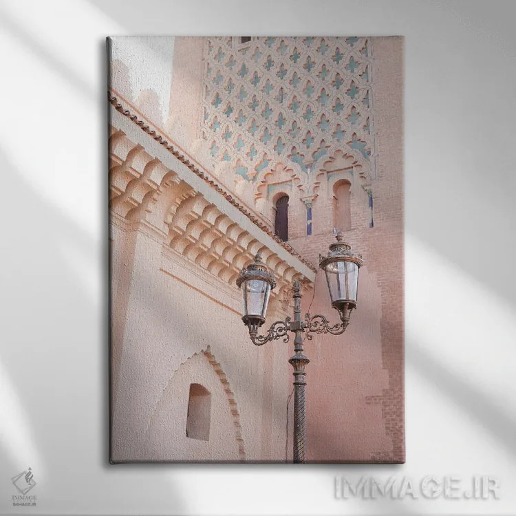 تابلو دکوراتیو معماری صورتی در مراکش اثر هنریکه شنک - نمای روبهرو روی دیوار