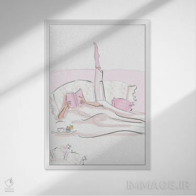 تابلو دکوراتیو خیلی مشغول اثر هدر استیلافسن - نمای قابدار سفید