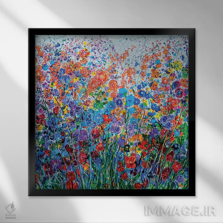 تابلو انتزاعی گل های وحشی سفید اثر اولنا آرت - نمای قابدار مشکی