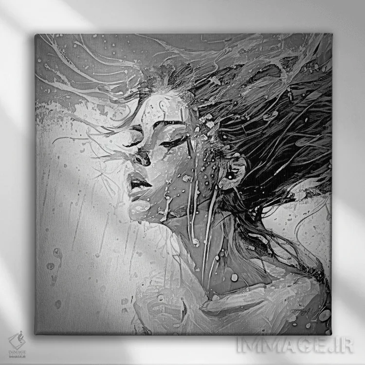 تابلو دکوراتیو نقاشی اکسپرسیونیستی از زنی در حال شنا در استخر به صورت سیاه و… اثر اولنا آرت - نمای روبهرو روی دیوار
