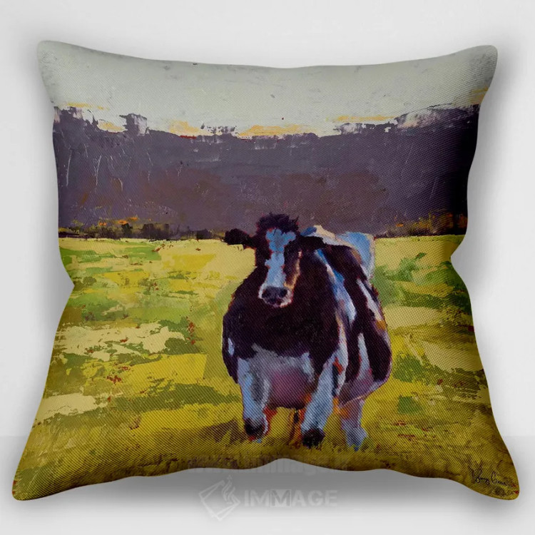 تصویر کاور کوسن «گاو چاق در مزرعه»، اثر جنی گرین