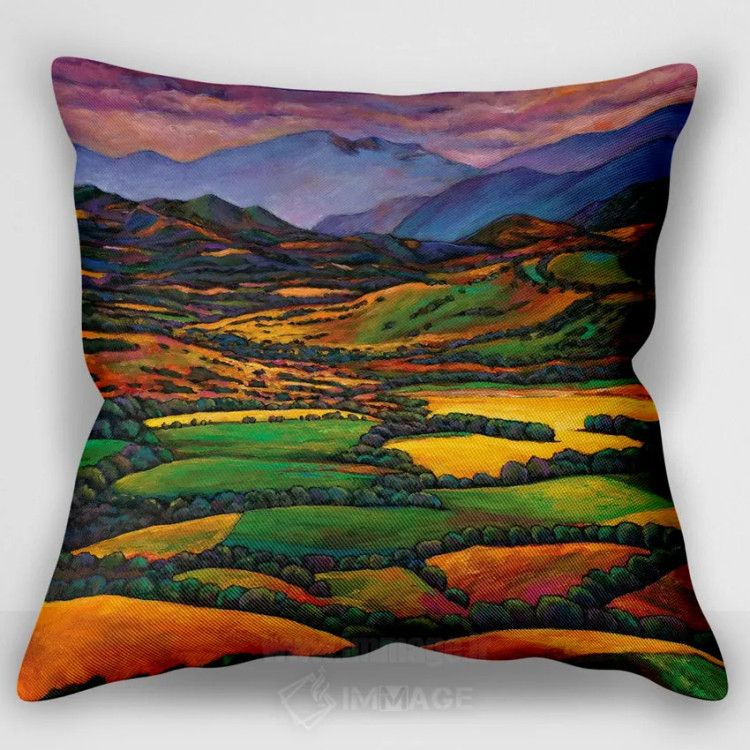 تصویر کاور کوسن «پوشیده در رؤیا»، با طرح مناظر طبیعی و چشماندازها، اثر جاناتان هریس