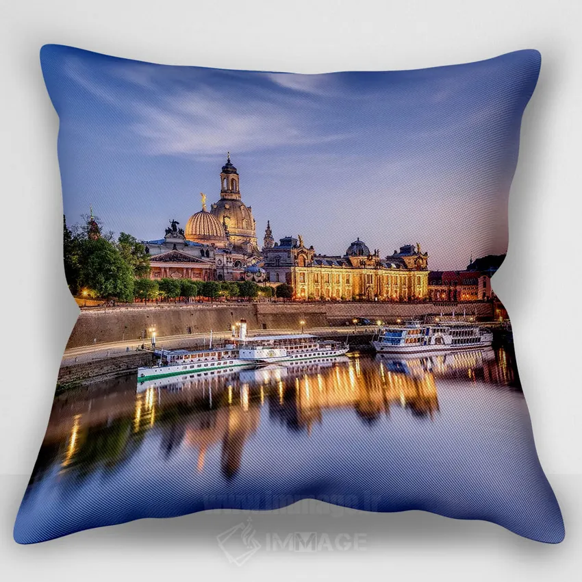 کاور کوسن «Dresden, Saxony, Germany,کلیسای فرائن‌کیرشه (کلیسای بانوی ما) در کنار رود البه، درسدن، زاکسن، آلمان»، با طرح دِرِزدن، با سبک عکاسی، اثر یان بکه