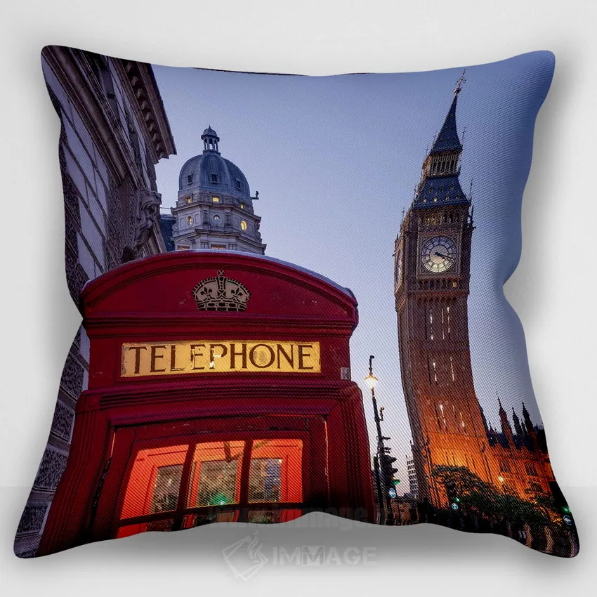 کاور کوسن «London, United Kingdom,کابین تلفن قرمز تاریخی و بیگ بن در شب، لندن، بریتانیا»، با سبک عکاسی، با رنگ‌های غالب قرمز و صورتی، اثر یان بکه